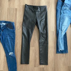Maternity pants/leggings/ size S